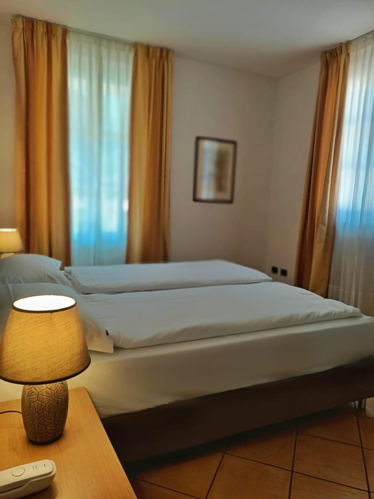 Aquazzurra Resort & Aparthotel Cannobio Exteriör bild