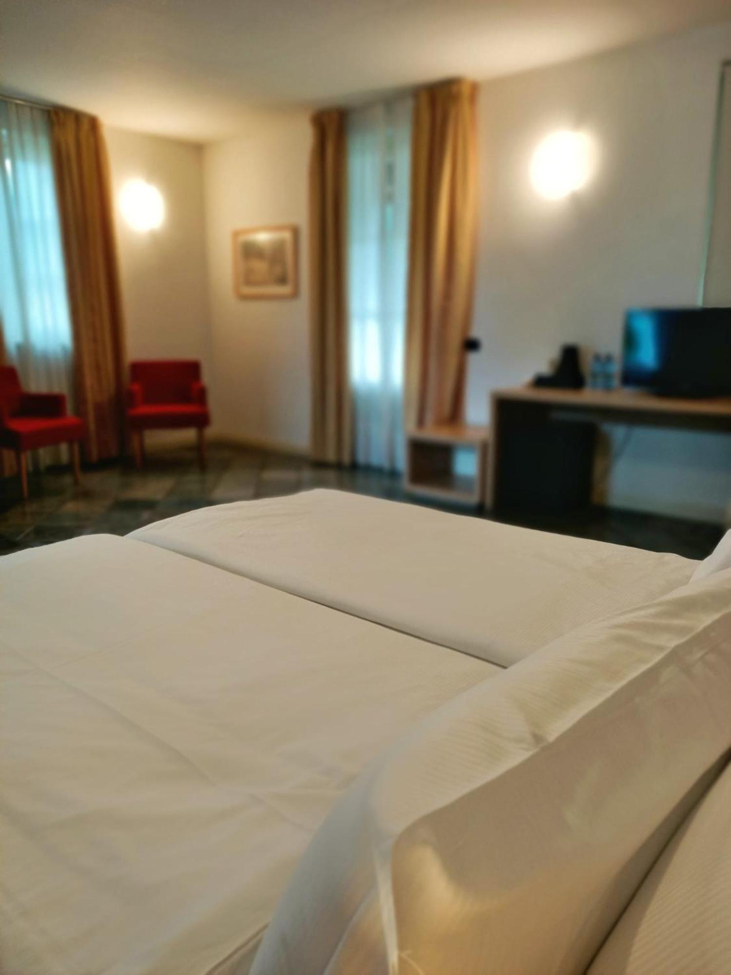 Aquazzurra Resort & Aparthotel Cannobio Exteriör bild
