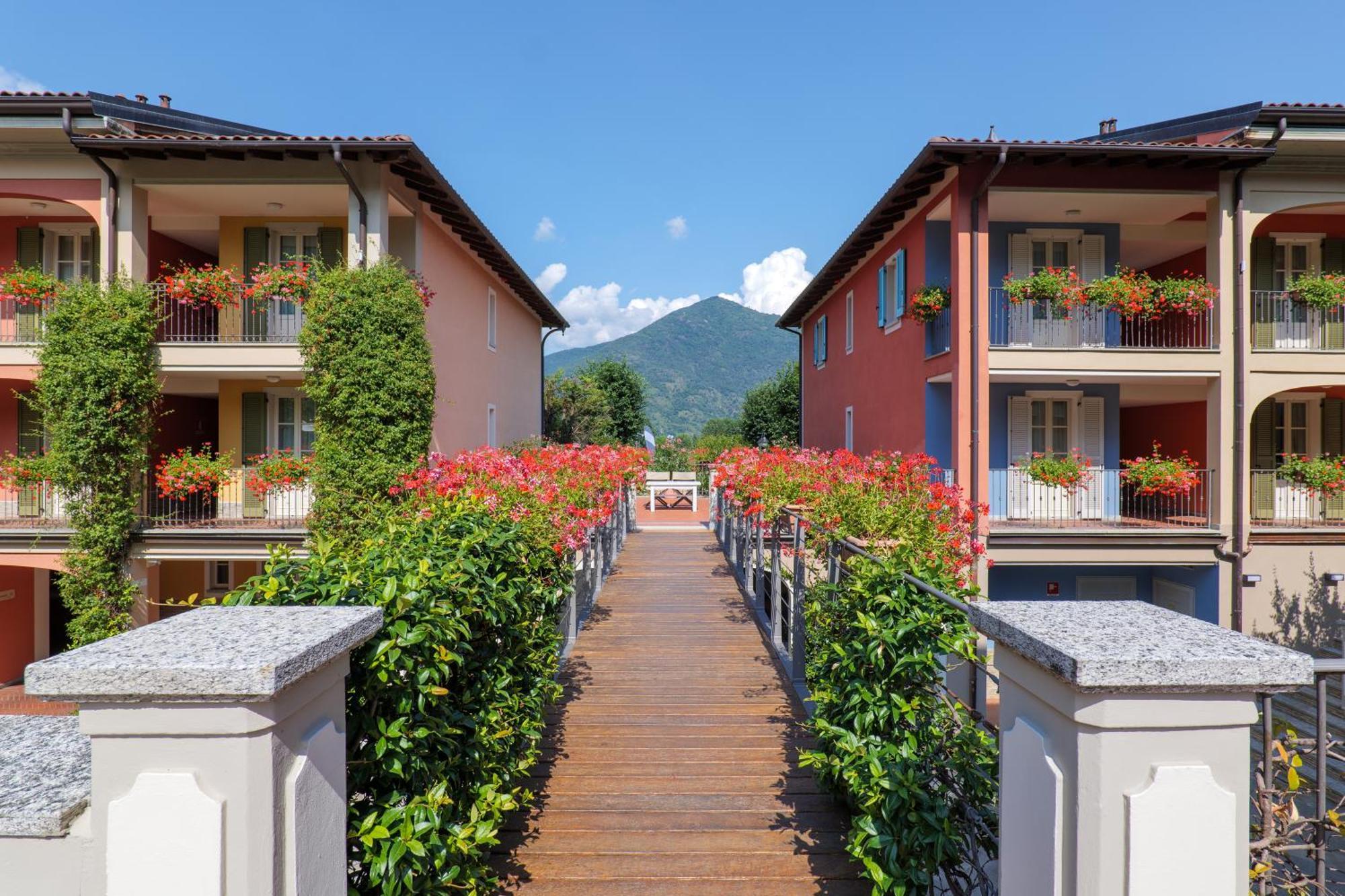 Aquazzurra Resort & Aparthotel Cannobio Exteriör bild
