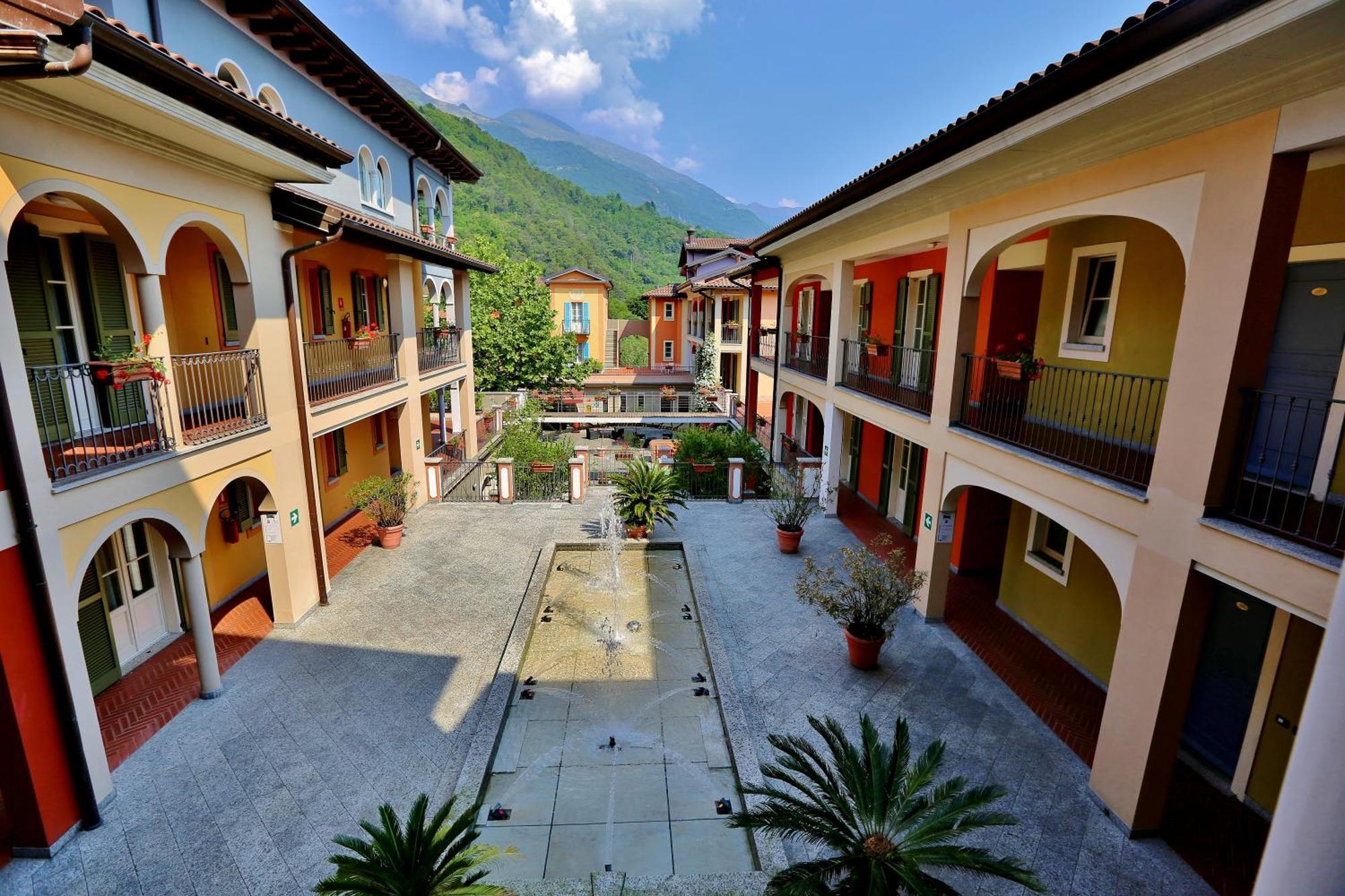 Aquazzurra Resort & Aparthotel Cannobio Exteriör bild